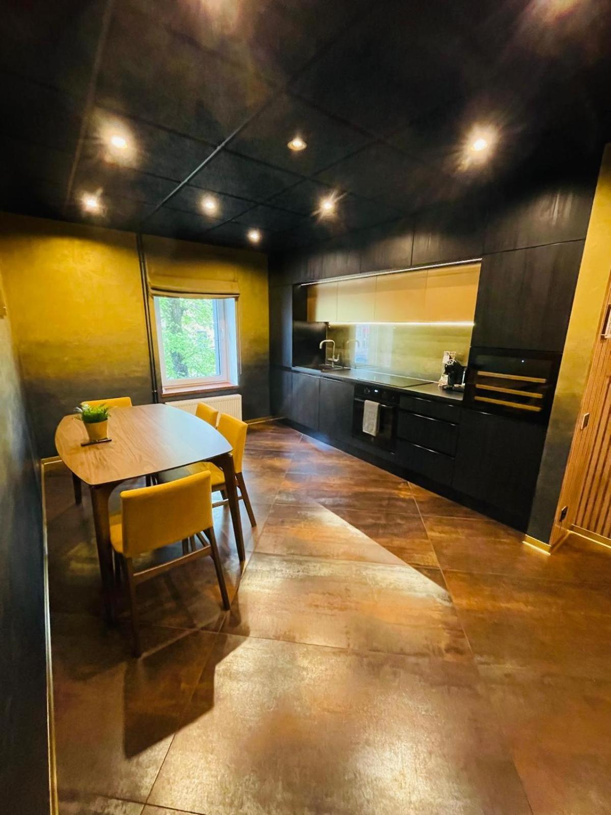 Appartement Brivibas - Sunset, Free Privat Parking, Free Wifi, Self Check-in *